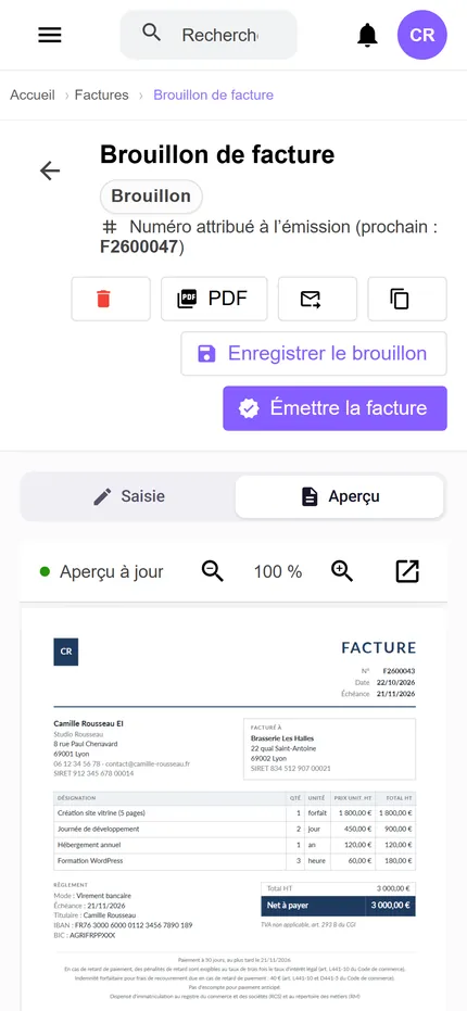 Brouillon de facture sur mobile avec la bascule Saisie / Aperçu et l’aperçu A4 de la facture